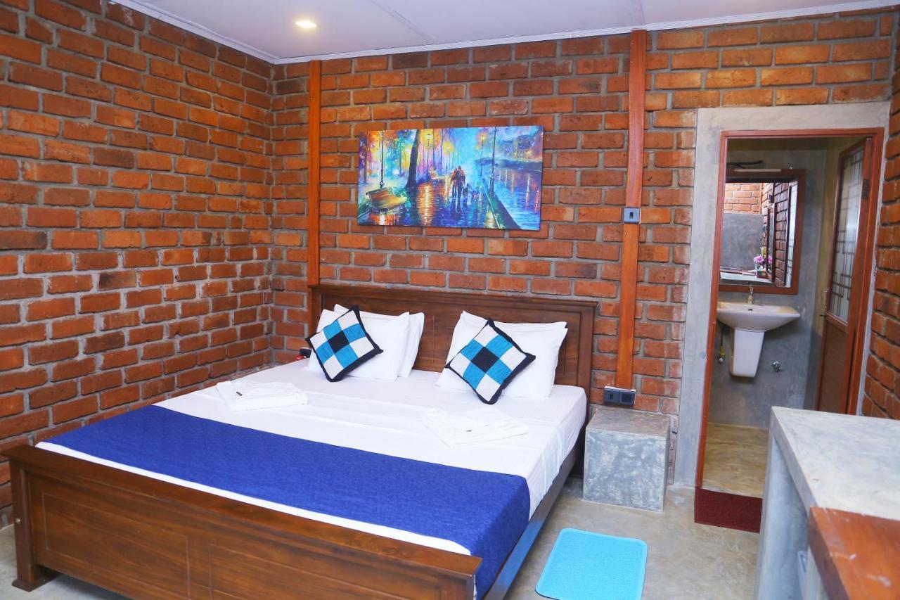 Click Hiriketiya Hotel Dickwella Exterior photo